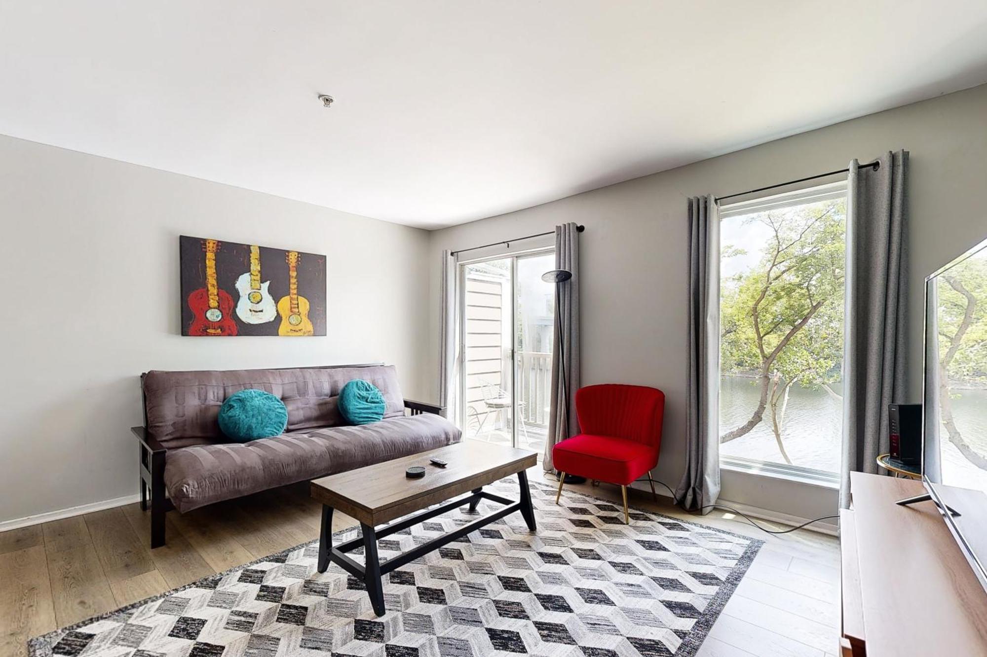Rollin' On The River Apartment Nashville