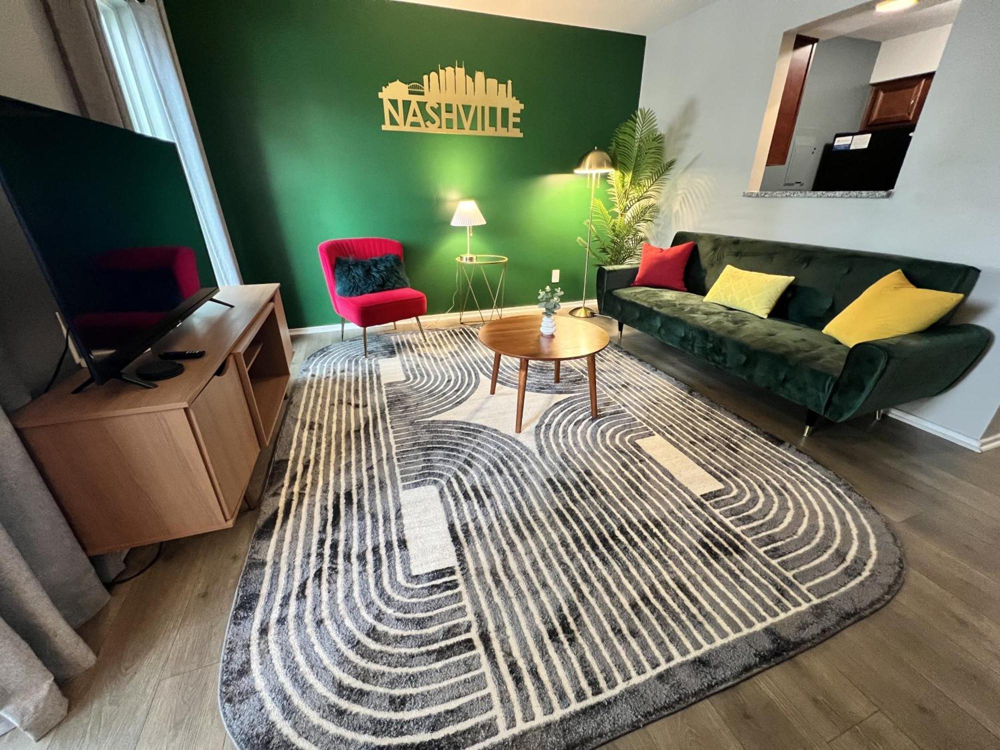 Apartment Rollin' On The River Nashville